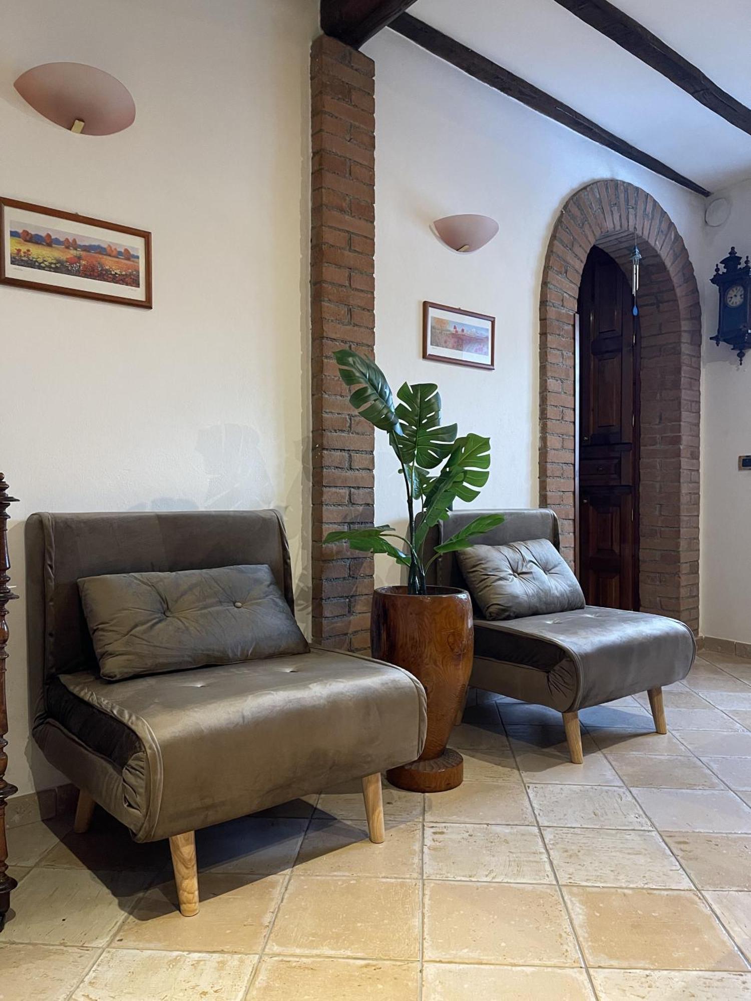 Mazzetti Country House-Vita In Campagna Con Giardino Vimignano-Chiesa Buitenkant foto