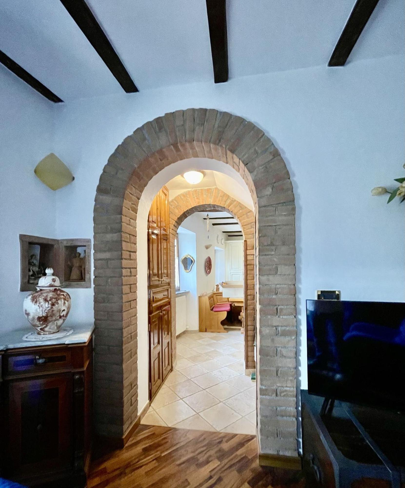 Mazzetti Country House-Vita In Campagna Con Giardino Vimignano-Chiesa Buitenkant foto