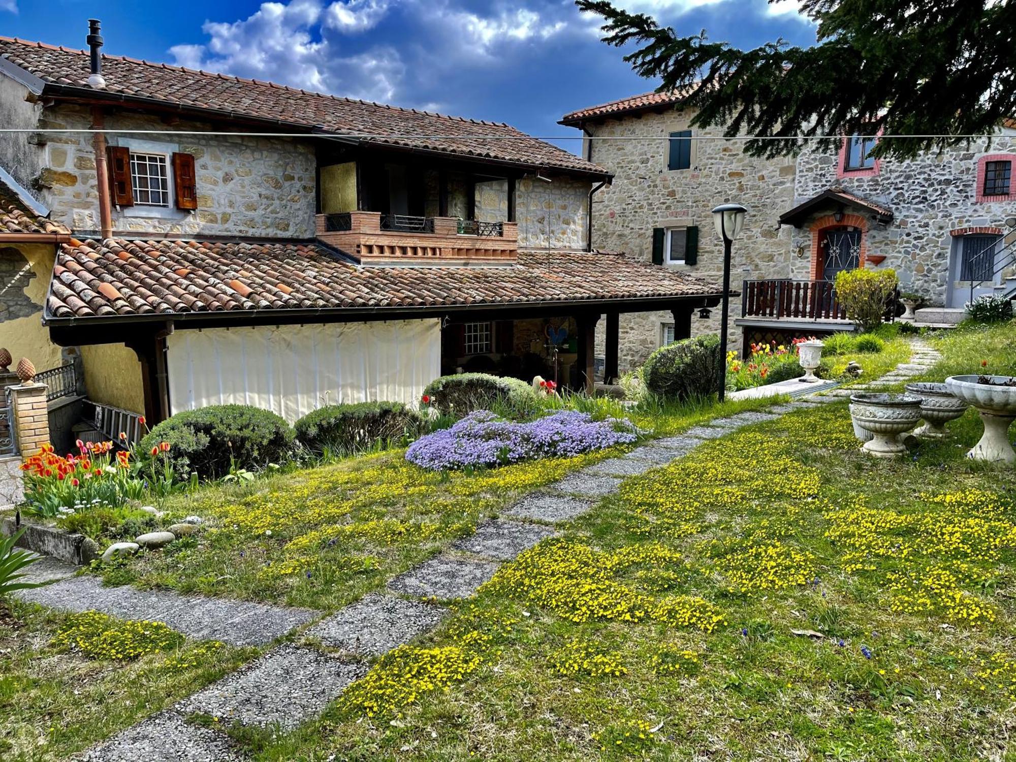 Mazzetti Country House-Vita In Campagna Con Giardino Vimignano-Chiesa Buitenkant foto